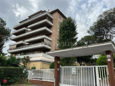 Appartamento in Vendita in Via Alberese a Roma