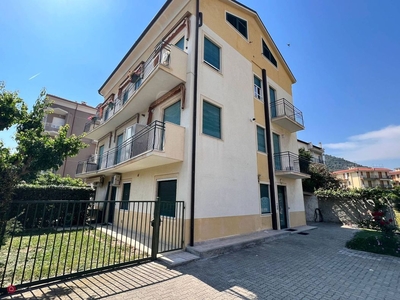 Appartamento in Vendita in Viale della Repubblica 200 a Pietra Ligure