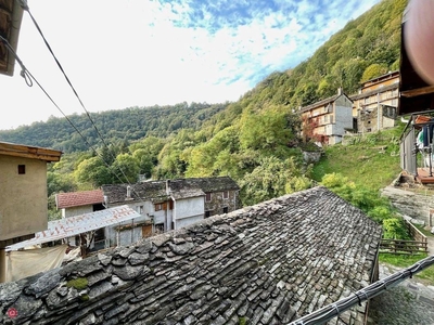 Casa Bi/Trifamiliare in Vendita in a Verbania