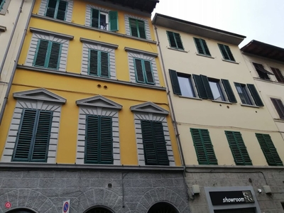 Negozio/Locale commerciale in Vendita in Borgo San Frediano a Firenze