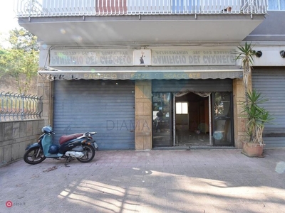 Negozio/Locale commerciale in Vendita in Via Amedeo Modigliani 2 a Catania