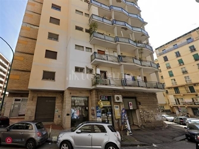 Negozio/Locale commerciale in Vendita in Via Domenico Fontana a Napoli