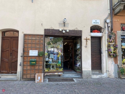 Negozio/Locale commerciale in Vendita in Via Trento 33 a Pinerolo