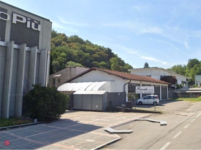 Negozio/Locale commerciale in Vendita in Viale Belforte a Varese