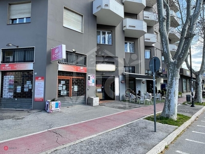 Negozio/Locale commerciale in Vendita in Viale Pindaro a Pescara