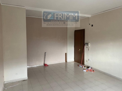 Trilocale in VIA CASILINA 1294, Roma, 1 bagno, 101 m², 3° piano