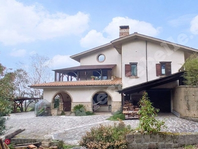 Villa in Vendita in Strada provinciale ortana 1 a Viterbo