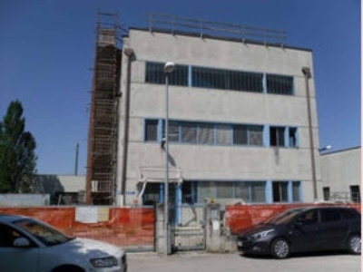 Capannone Industriale in vendita a Concordia sulla Secchia via Agostino Novella 33