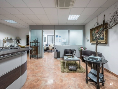 Ufficio in vendita a Fiorano Modenese