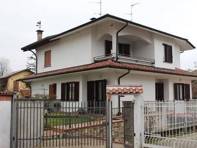Villa in vendita a Parabiago Milano San Lorenzo