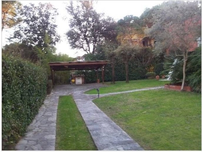 Villa in vendita a Pisa Tirrenia
