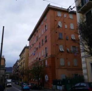 Appartamento in Vendita a Genova Via Faliero Vezzani