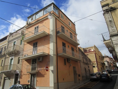 Appartamento in vendita a Ragusa Centro Storico Alto