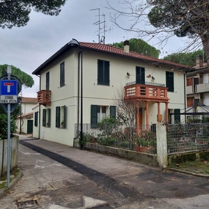 Appartamento indipendente da ristrutturare in zona Milano Marittima a Cervia