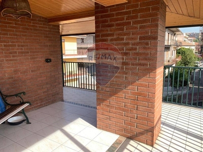 Casa Indipendente in Vendita a Catania, zona Cittadella Universitaria, 219'000€, 200 m²