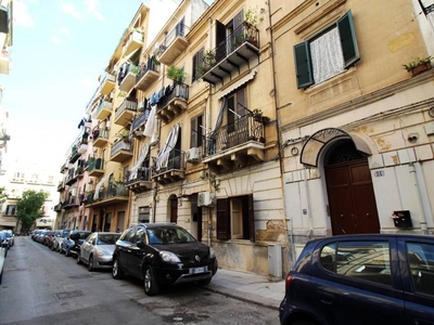 Casa Indipendente in Vendita a Palermo, zona Centro storico, 47'000€, 78 m²