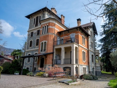 Splendida villa Liberty di inizi ‘900 in perfette condizio