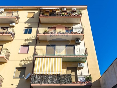 Trilocale in Vendita a Catania, zona Picanello, 115'000€, 91 m²