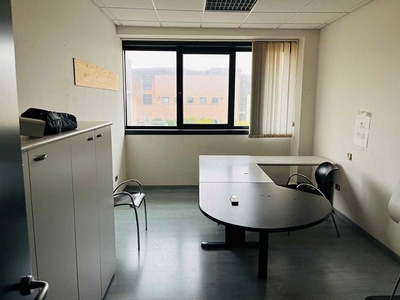 Ufficio in Vendita a Grosseto, zona Via Aurelia Nord, 52'950€, 52 m²
