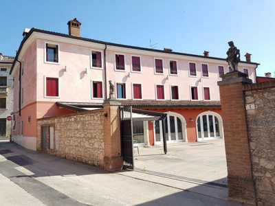 albergo in vendita a Montecchio Maggiore
