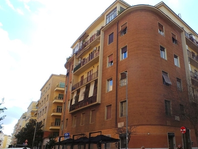 Appartamento in Piazza Dei Vespri Siciliani, 17, Roma (RM)