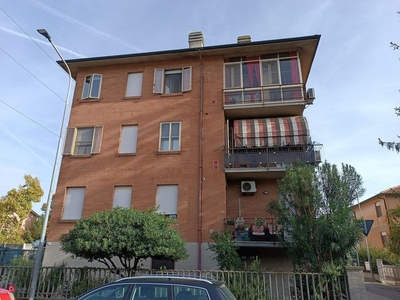 Appartamento in Vendita in Via Giuseppe Rovani a Ferrara