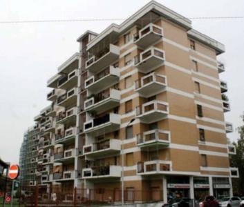 Appartamento in Vendita in Via Milazzo 1 a Monza