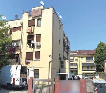 Appartamento in Vendita in Via San Canziano a Padova