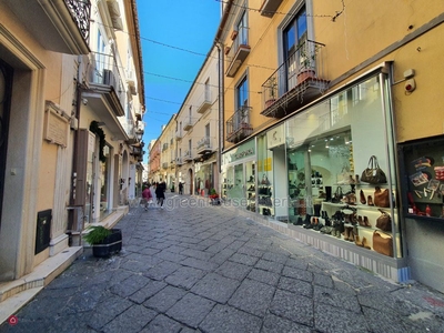 Appartamento in Vendita in Via San Giovanni a Caserta