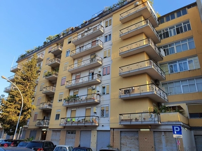 Appartamento in Vendita in Via Telesino a Palermo