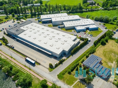 Capannone in Affitto a Piacenza, 23000 m²