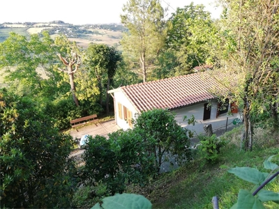 Casa indipendente ad Ancona, 4 locali, 2 bagni, giardino privato