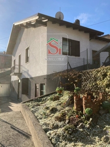 Casa indipendente in Via Molino, Zogno, 6 locali, 1 bagno, 150 m²