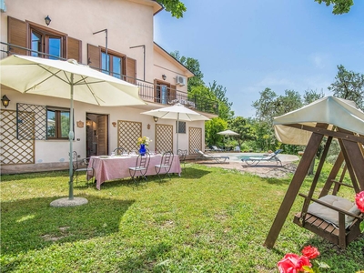 Casa vacanza per 8 persone con piscina