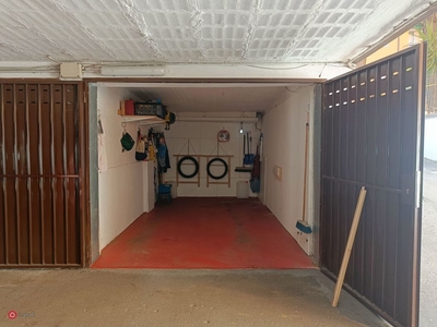 Garage/Posto auto in Vendita in Via Dei Carracci a Casalecchio di Reno