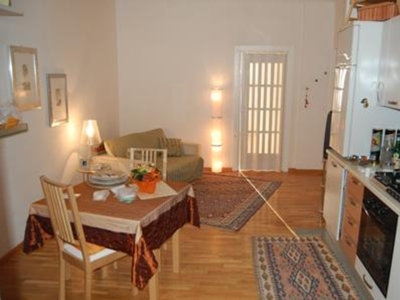 Monolocale ad Ancona, 1 bagno, arredato, 50 m², 2° piano in vendita