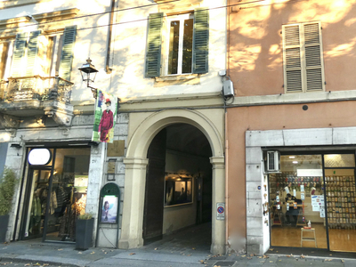 Negozio in affitto a Parma