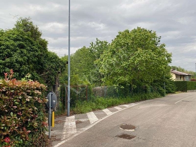 Terreno edificabile in Vendita in Via al Trescano a Oggiono