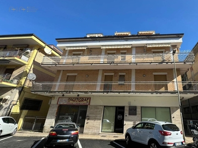 Trilocale in Via Marsala, San Benedetto del Tronto, 1 bagno, 78 m²