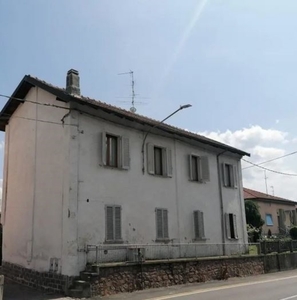 Trilocale in Via per Appiano, Bulgarograsso, 1 bagno, 76 m² in vendita