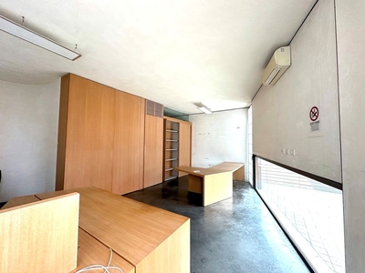 Ufficio in Affitto a Piacenza, 1'000€, 160 m²