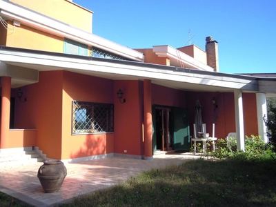 Villa bifamiliare in Via Santa Lucia, Morlupo (RM)