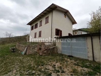 Villa nuova a Serramazzoni - Villa ristrutturata Serramazzoni