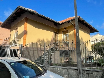 Vendita Casa indipendente via Mazzini, 6, Grugliasco