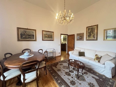 Apartment for Sale in Fiesole: Spacious Four-Room with Large Terrace