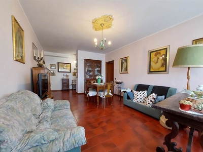 Appartamento in Vendita a Rosignano Marittimo con Vista Mare