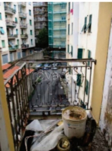 Appartamento all'asta a Genova via Sapello, 53