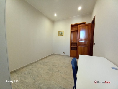 Appartamento in Affitto a Messina, 300€, 130 m²