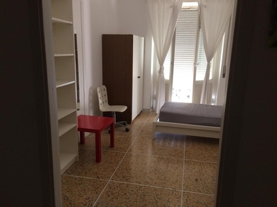 Appartamento in Affitto a Pisa, 380€, 150 m², arredato