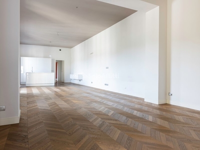 Appartamento in Affitto a Torino, zona Centro, 3'000€, 170 m²
